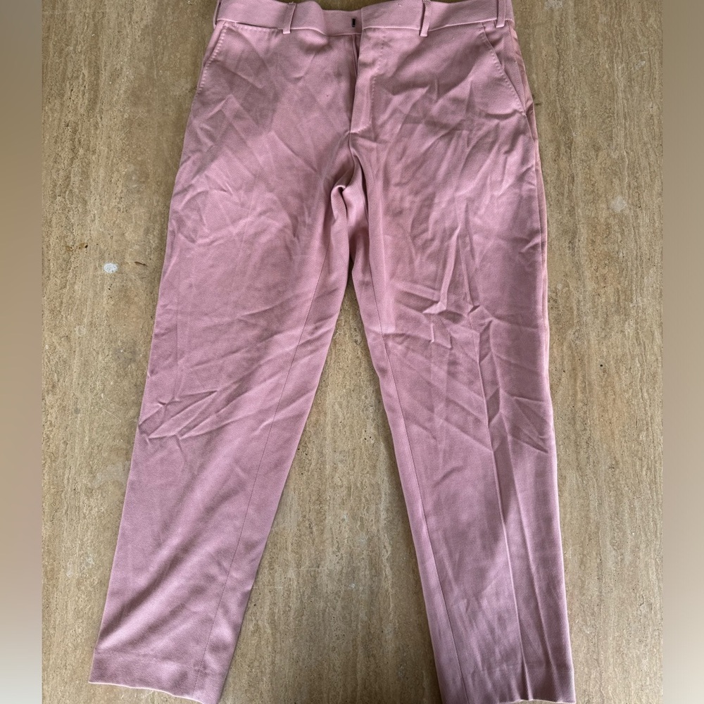 Men pink tuxedo pants